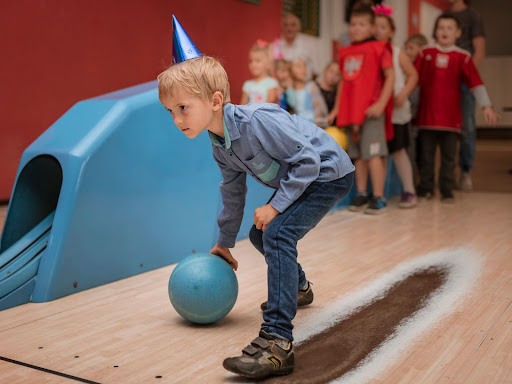 Bowling and More at Skinny Dogz