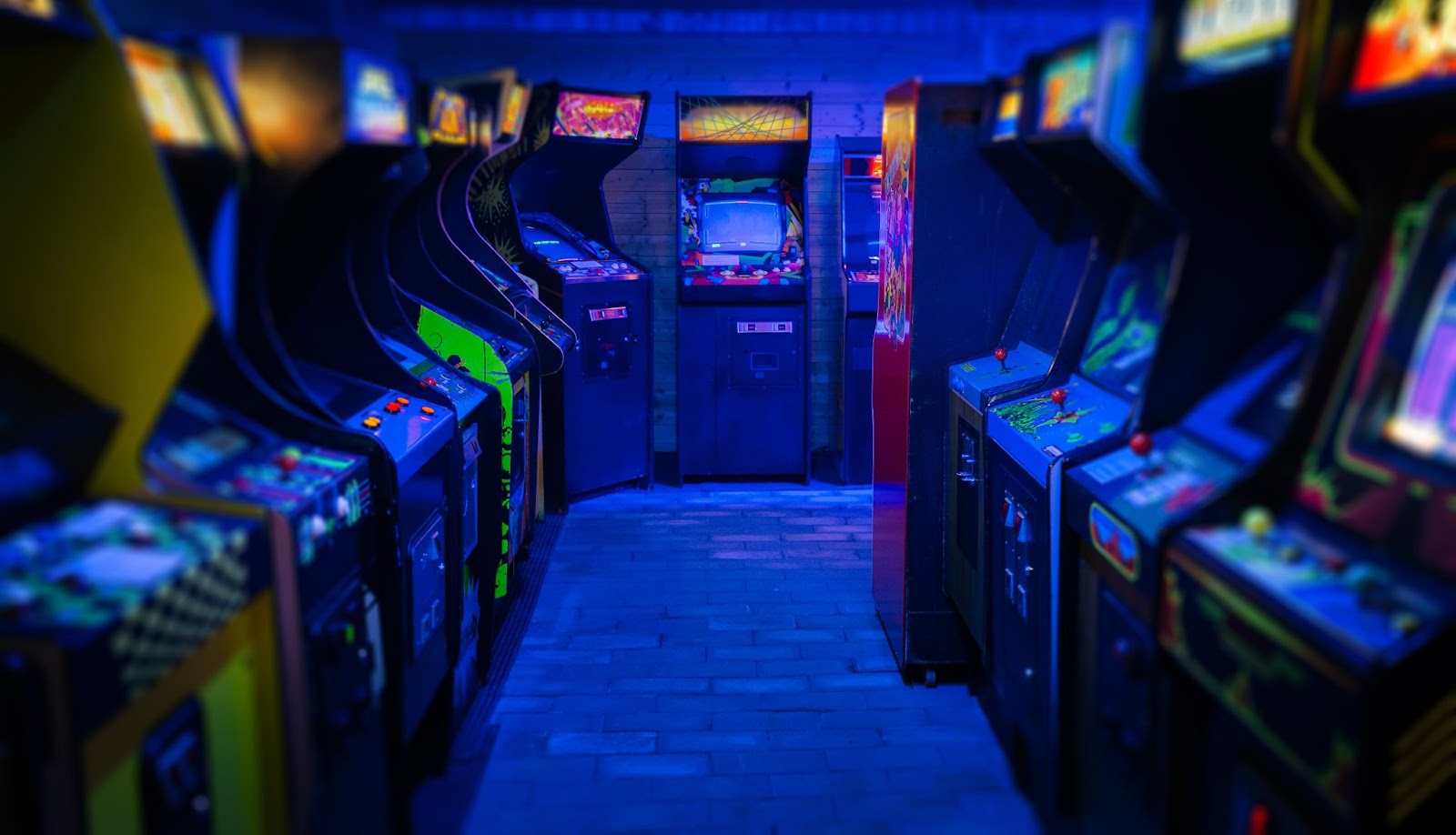 The dawn of the arcade era