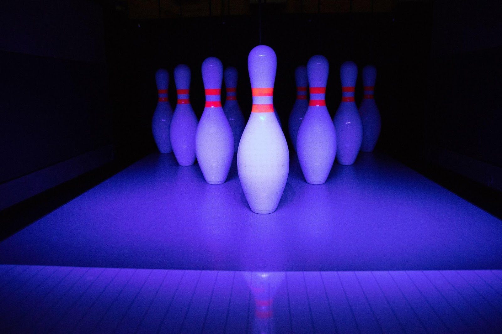 Why a Family Fun Center Is the Perfect Venue for Your Holiday Party